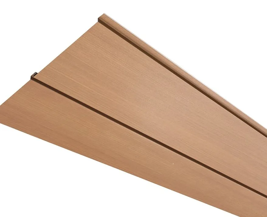 ロールフォーミング 8型　アルミ特殊オレフィンシート張りスパンドレル